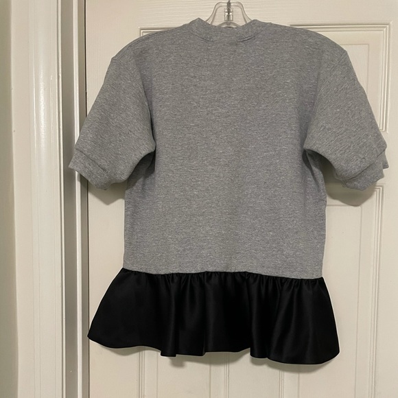 Very cute Harvey Faircloth peplum short sleeve sweatshirt - Picture 7 of 11